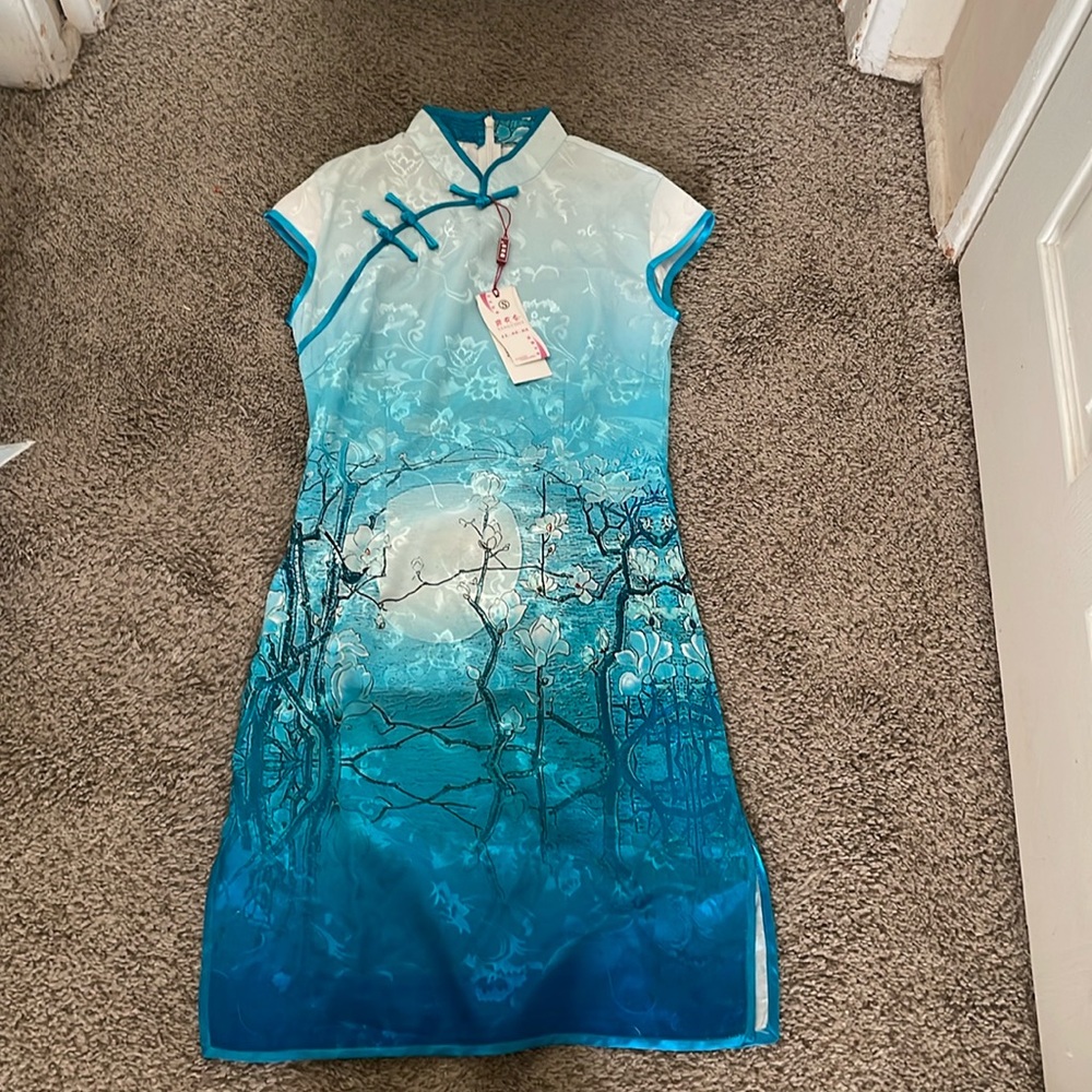blue Japanese dress